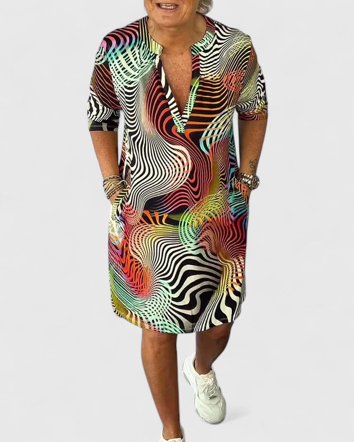 Valantomode | Chic V-Neck Dress for Effortless Day to Night Style