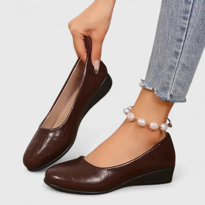 Valantomode | Comfortable Orthopedic Shoes for Everyday Wear