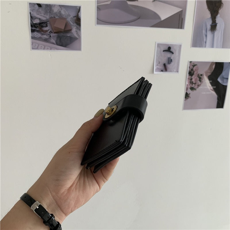 Valantomode | The ‘Aurelius’ Command Vault – Veridian Precision & Fiscal Security