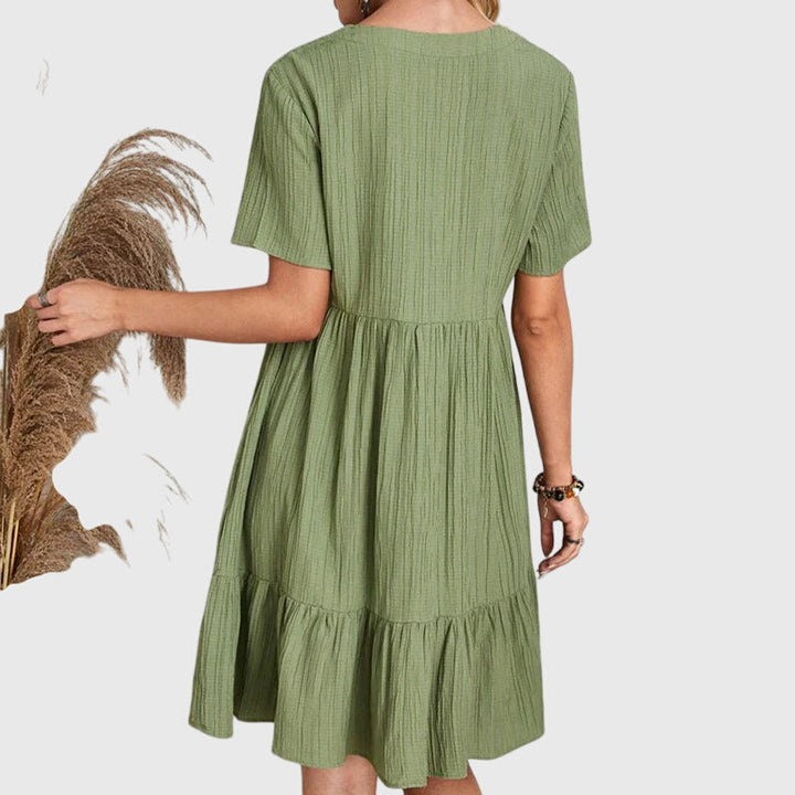 Valantomode | Chic and Sophisticated Dress for Every Occasion