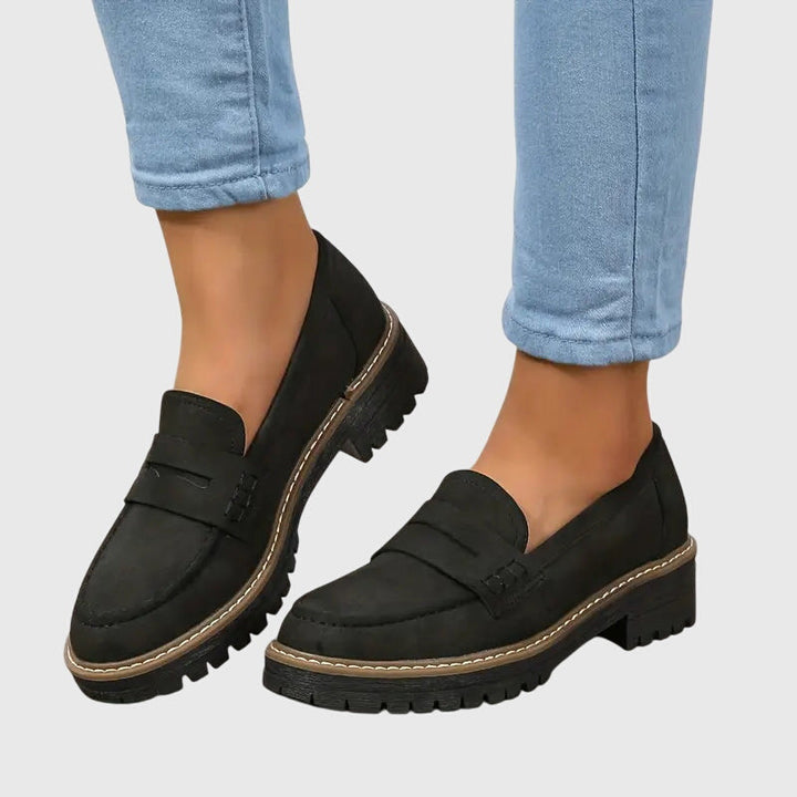 Valantomode | Sophisticated Suede Loafers for Effortless Style