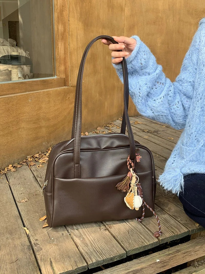 Valantomode | Amara Archival Garrison – High-Capacity Vintage-Inspired PU Leather Executive Tote