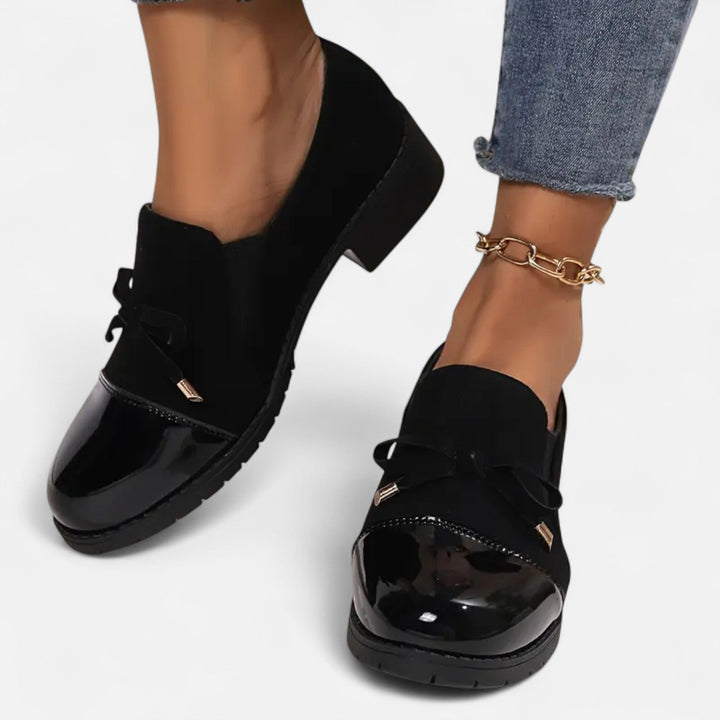 Valantomode | Women’s Moccasin Loafers with Bow Detail