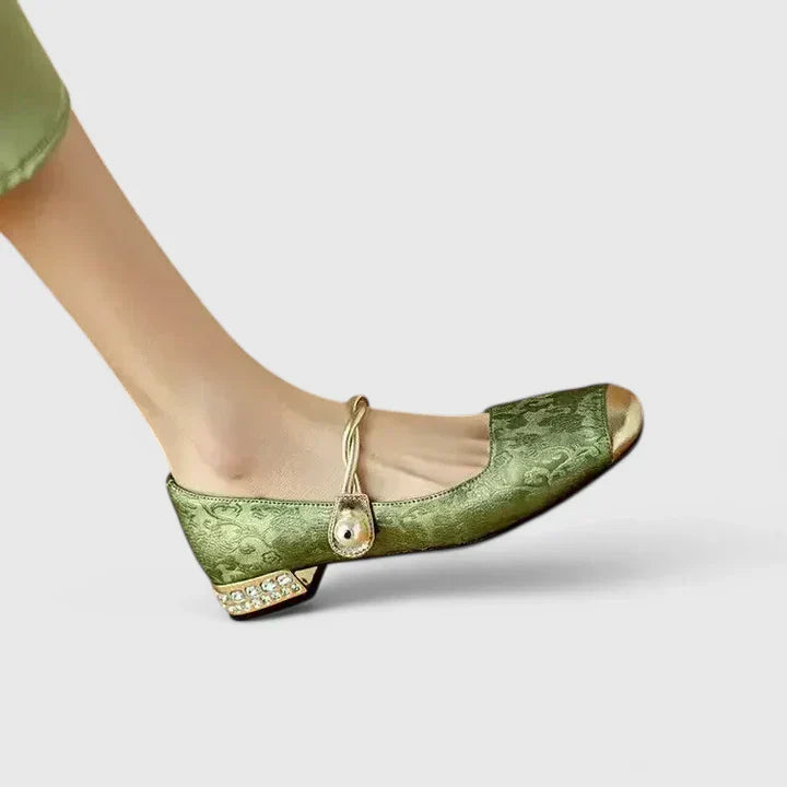 Valantomode | Comfortable Mary Jane Shoes for Everyday Wear and Support