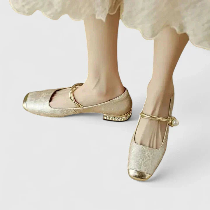 Valantomode | Comfortable Mary Jane Shoes for Everyday Wear and Support