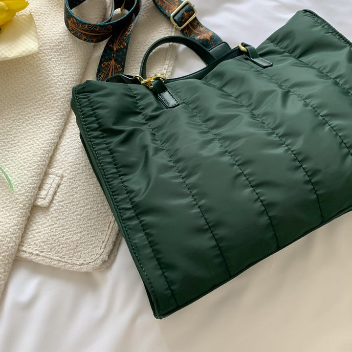 Valantomode | The ‘Aurelius’ Mid-Axis Bastion – Veridian Precision & Kinetic Shielding