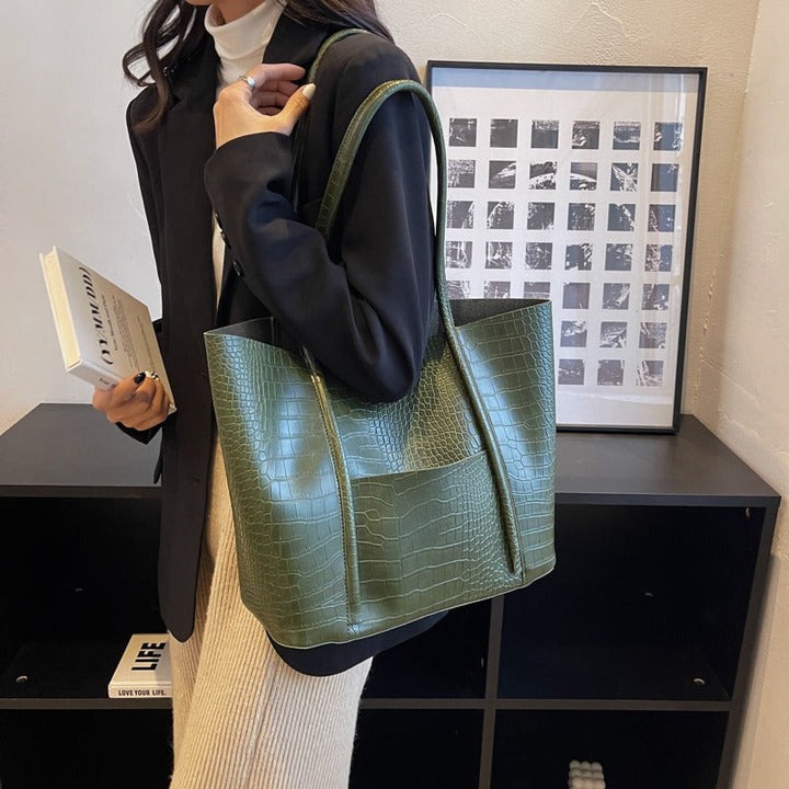 Valantomode | Imperial Croc Garrison – Premium Croc-Embossed Vegan Leather XL Business Tote