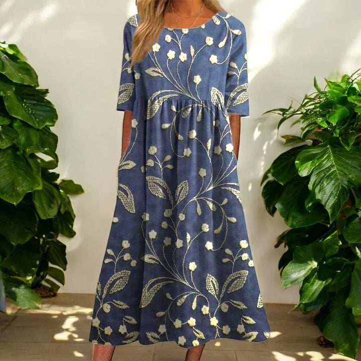 Valantomode | Dress with Floral Design