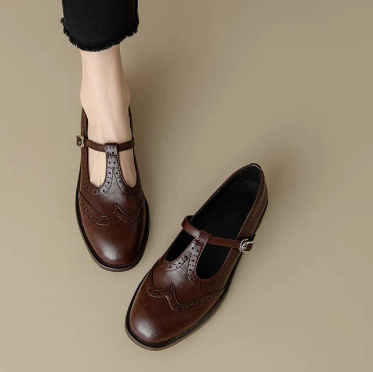 Valantomode | Comfortable Mary Jane Shoes for Everyday Style