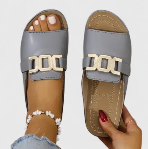 Valantomode | Sandals with Sophisticated Design