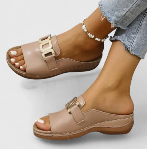 Valantomode | Sandals with Sophisticated Design