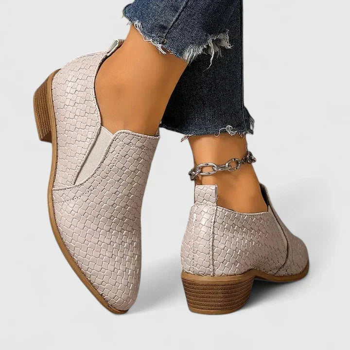 Valantomode | Stylish Orthopedic Footwear for Comfort All Day