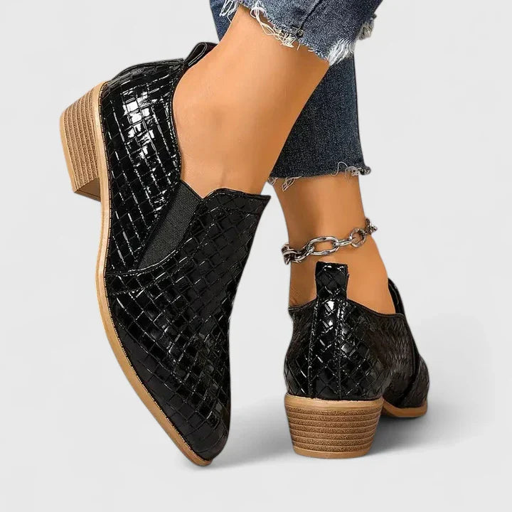 Valantomode | Stylish Orthopedic Footwear for Comfort All Day