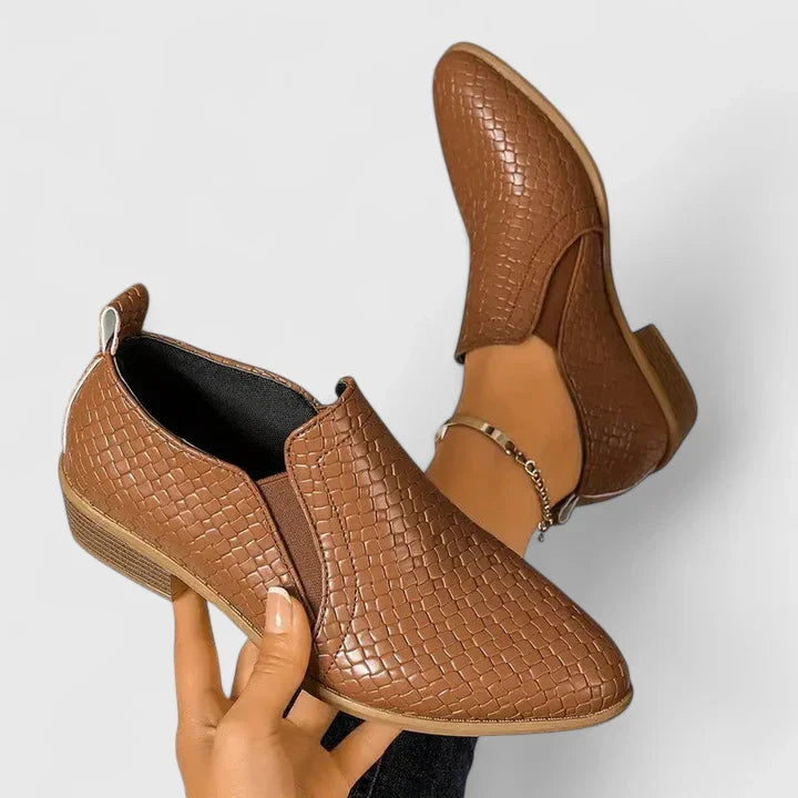 Valantomode | Stylish Orthopedic Footwear for Comfort All Day
