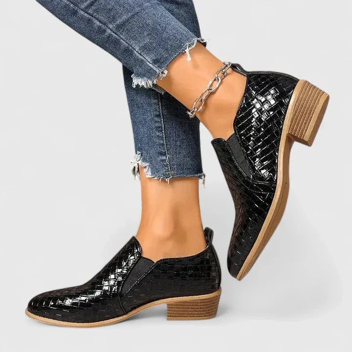 Valantomode | Stylish Orthopedic Footwear for Comfort All Day