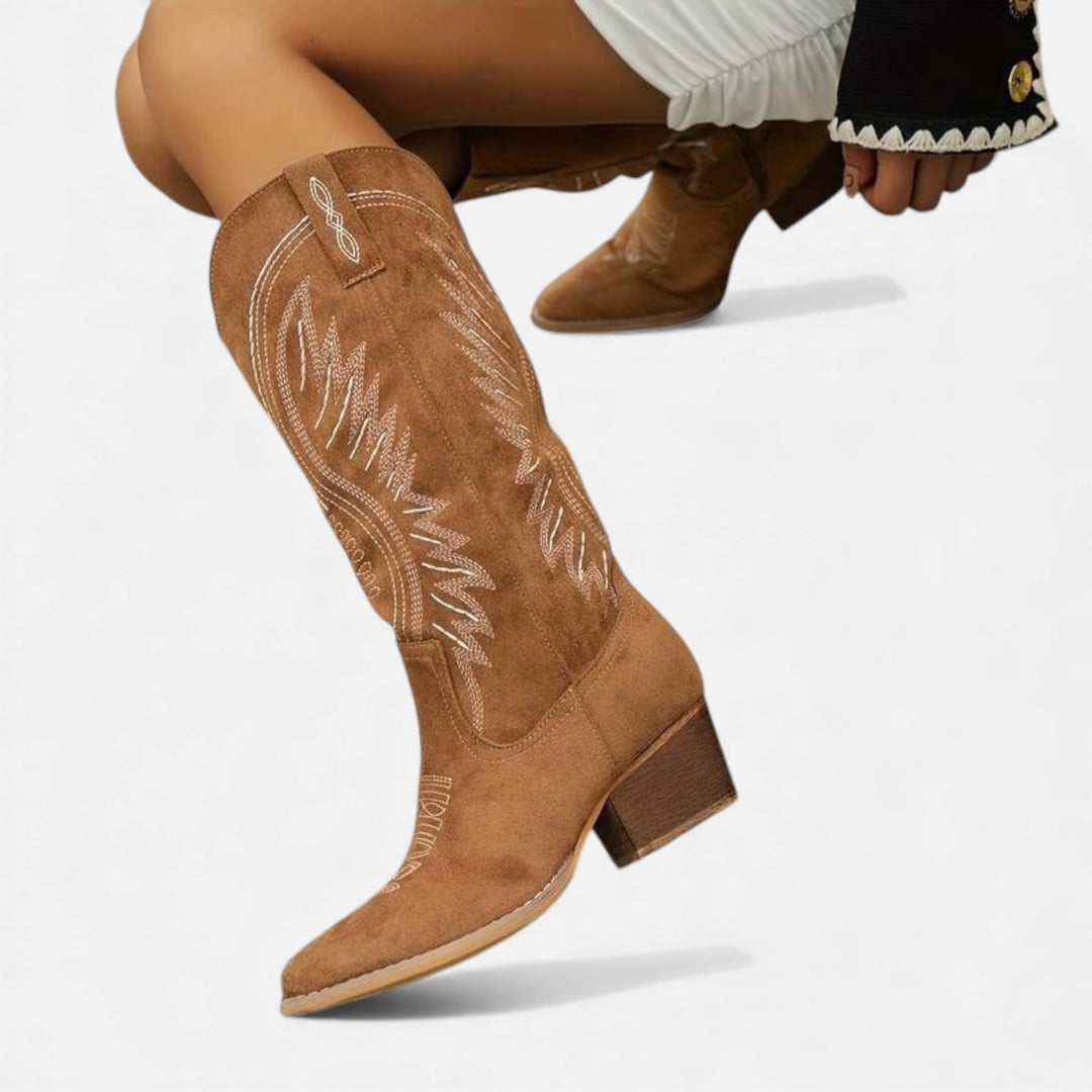 Valantomode | Women’s Embroidered Western Boot – Ornate Command & Artisan Velocity