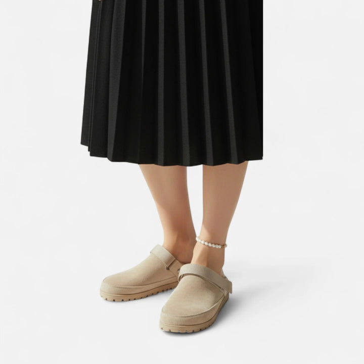 Valantomode | Women’s Leather Slippers – Thick Sole Comfort & Modern Sophistication