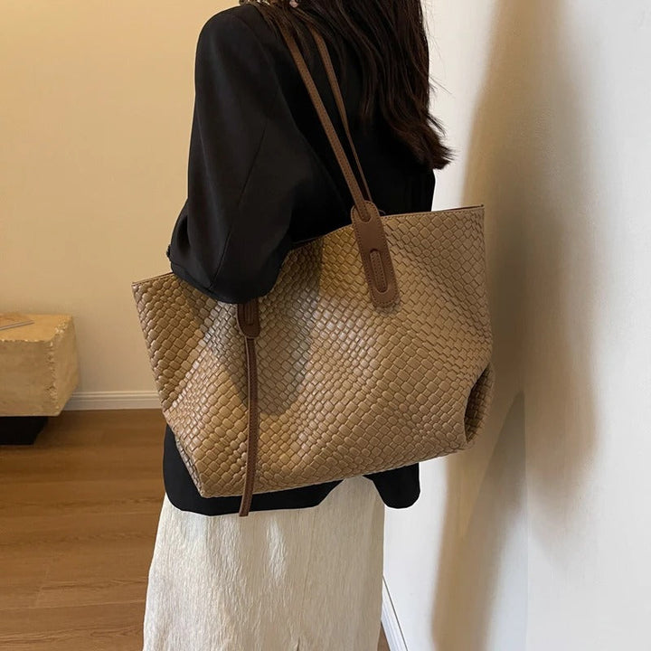 Valantomode | The Veridian Lattice Executive – Women's Premium Woven Vegan Leather Business Tote