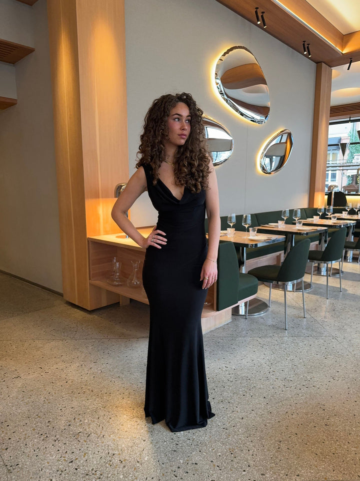 Valantomode | Elegant Black Deep V-Neck Evening Dress for Glamorous Nights