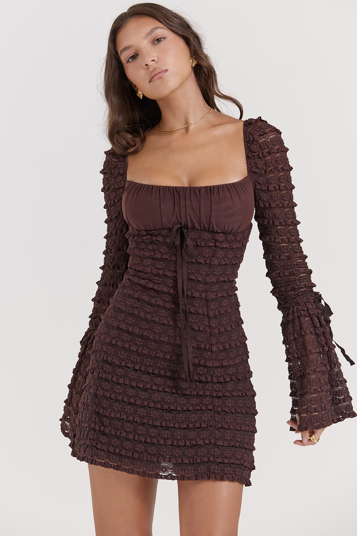 Valantomode | Dress with Elegant Design