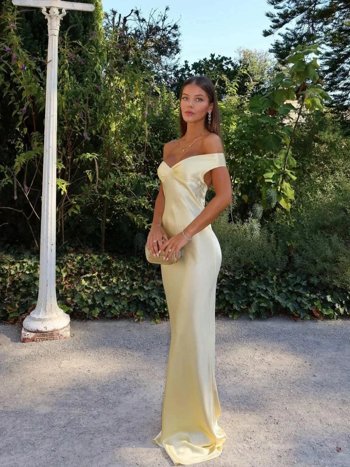 Valantomode | Chic Off-Shoulder Evening Gown for Elegant Occasions