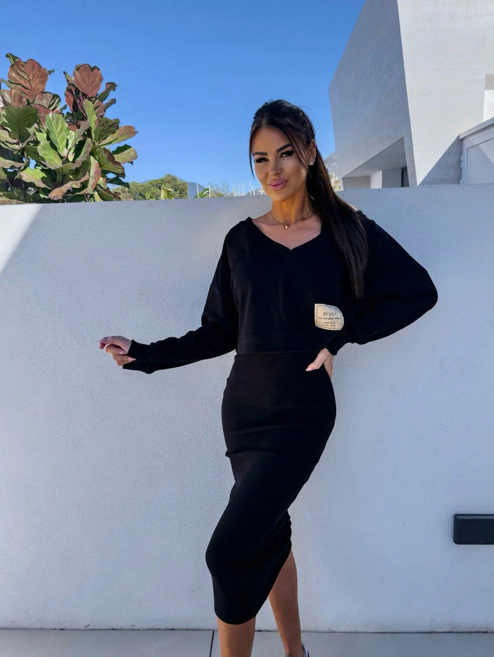 Valantomode | Stylish Women's V-Neck Crop Top with Fitted Midi Skirt